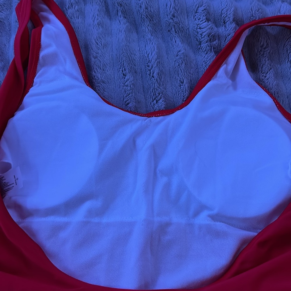 Red one piece Amazon swimsuit - Picture 5 of 6